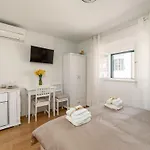 Guest house Lumin
