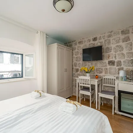Guest house Lumin 3*