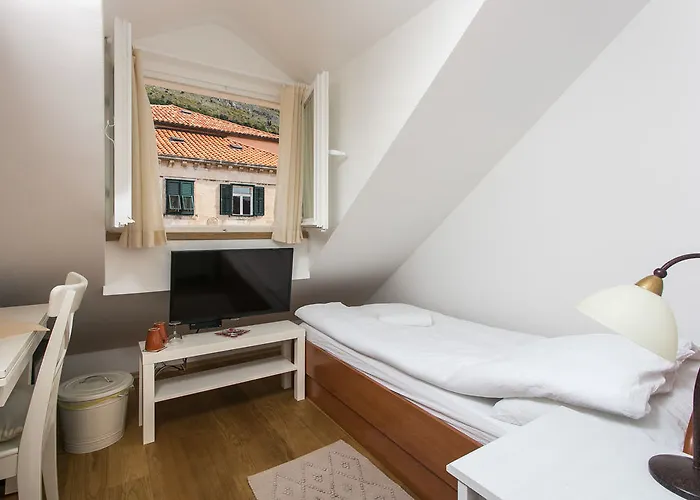 Guest house Lumin 3*